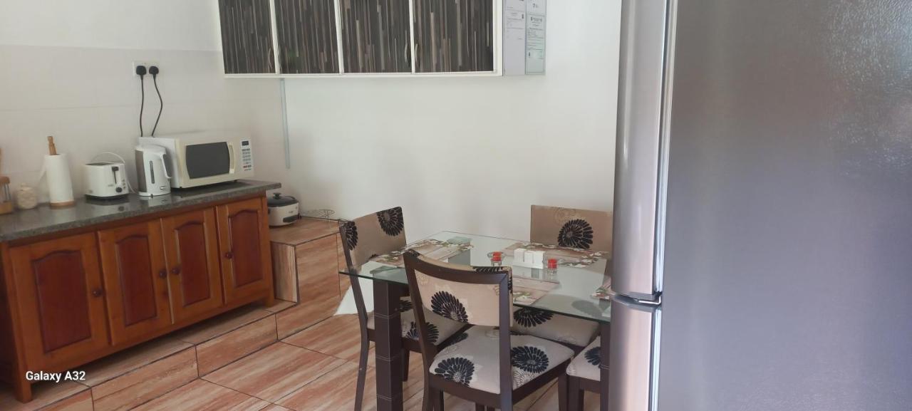 Loversnest Self Catering Anse aux Pins Екстер'єр фото
