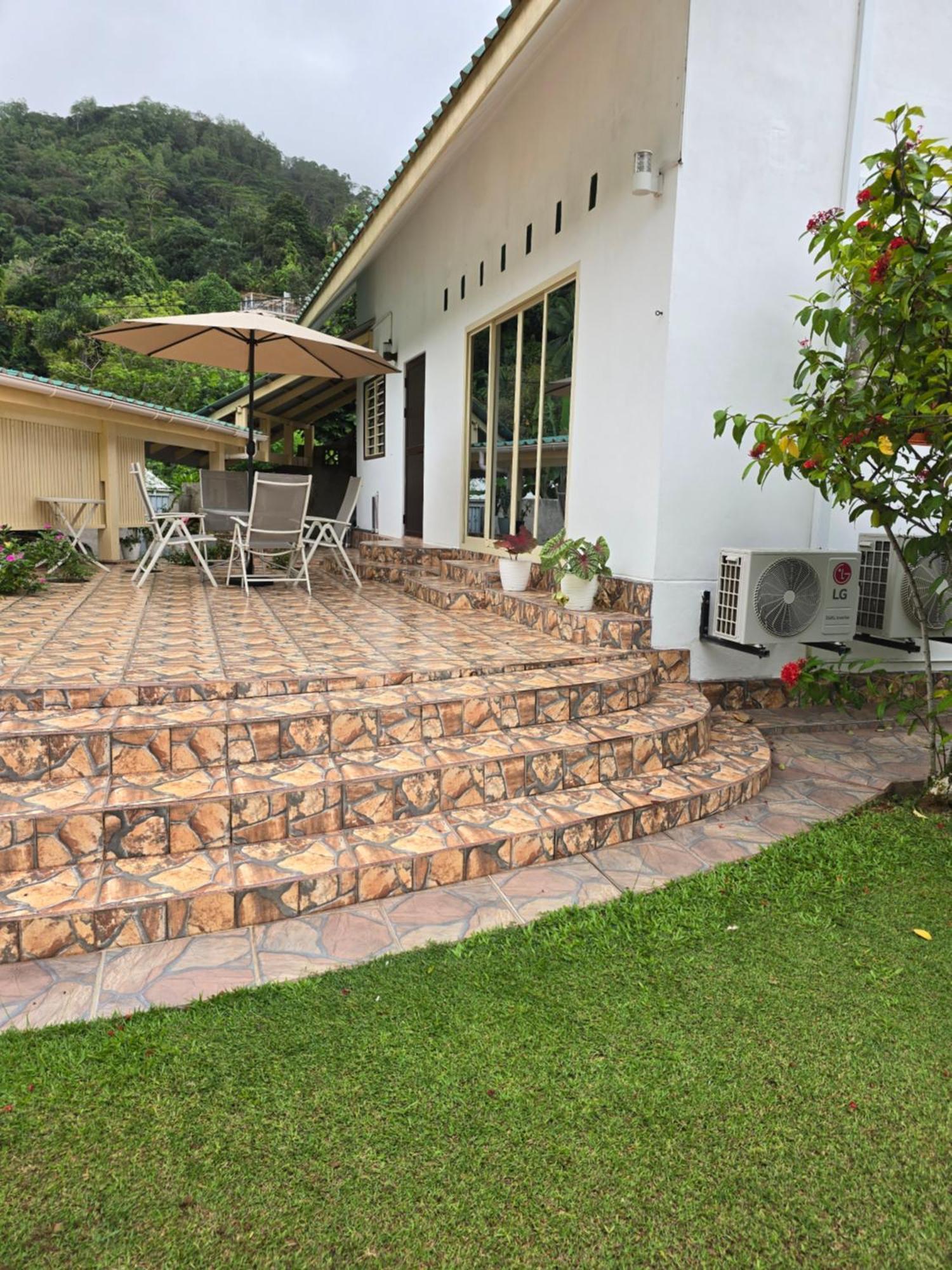 Loversnest Self Catering Anse aux Pins Екстер'єр фото